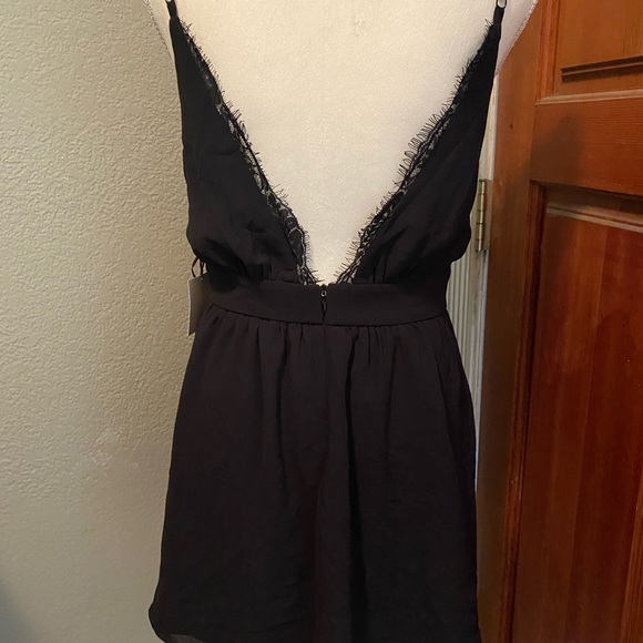 Superdown dress - Picture 2 of 3